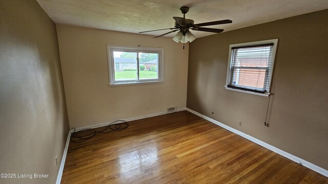 2305 Burrell Dr, Louisville, KY 40216 - photo 22
