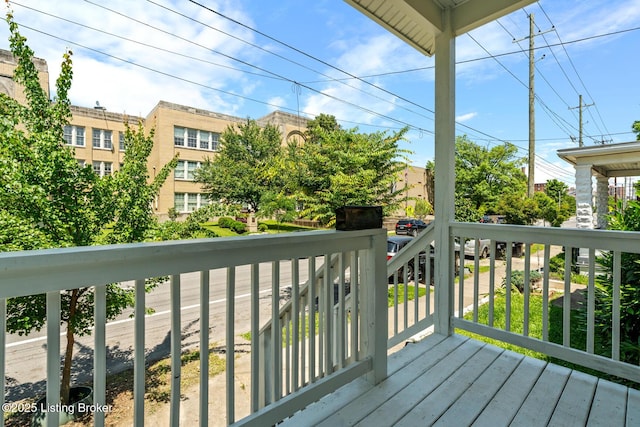 823 S Jackson St, Louisville, KY 40203 - view of wooden deck