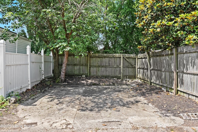 1129 Ash St, Louisville, KY 40217 - photo 43
