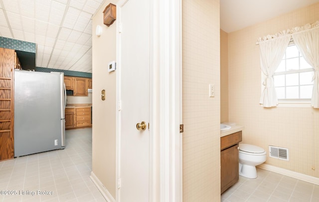 7212 Peppermill Ct, Louisville, KY 40228 - bathroom featuring vanity, tile patterned floors, toilet, and baseboards