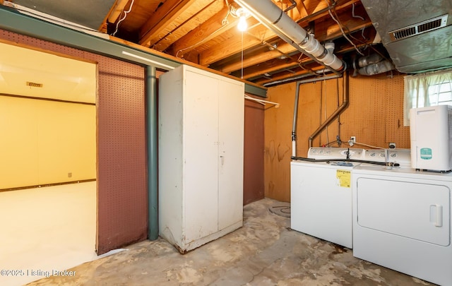 7212 Peppermill Ct, Louisville, KY 40228 - below grade area featuring washer and dryer