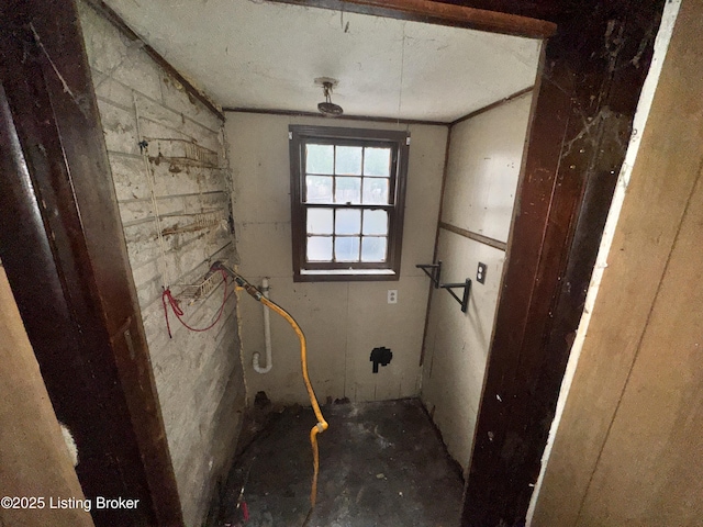 3704 Cliff Ave, Louisville, KY 40215 - view of laundry room