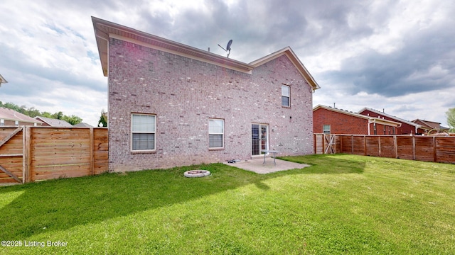 134 Wood Duck Ct, Shepherdsville, KY 40165 - back of property featuring brick siding and a patio area