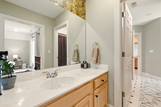 1014 Anchorage Woods Cir, Anchorage, KY 40223 - ensuite bathroom with vanity and baseboards