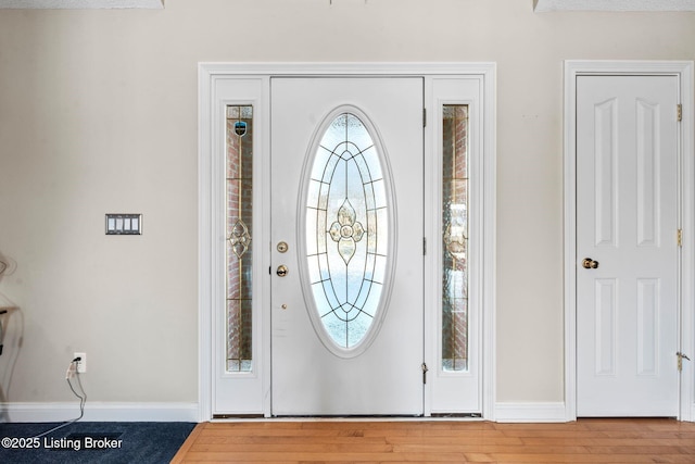 126 Deep Springs Dr, Bardstown, KY 40004 - foyer featuring wood finished floors and baseboards