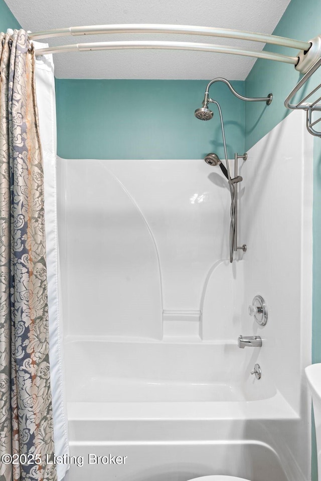 126 Deep Springs Dr, Bardstown, KY 40004 - bathroom with shower / bath combo with shower curtain