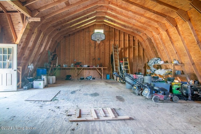 3297 E Gap Hill Rd, Cub Run, KY 42729 - misc room featuring vaulted ceiling