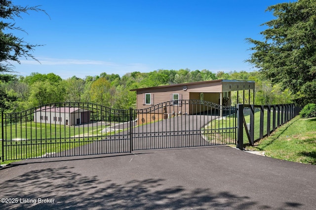 9605 Cooks Mill Rd, Georgetown, IN 47122 - view of gate