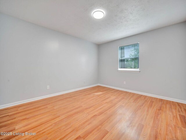 3506 Lodge Ln Unit 228, Louisville, KY 40218 - photo 15