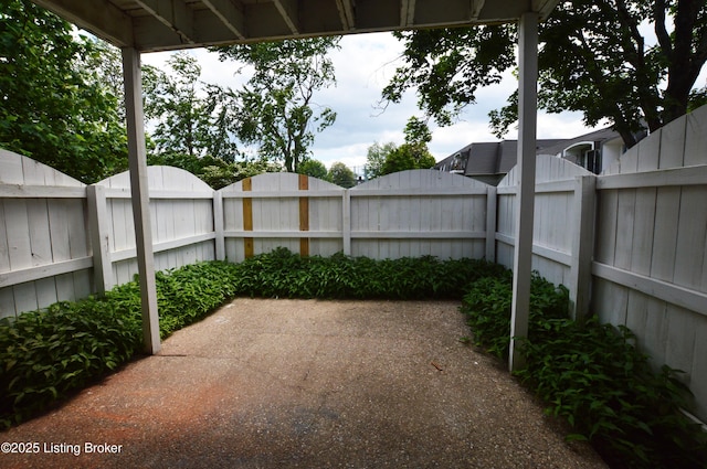 1116 La Fontenay Ct, Louisville, KY 40223 - fenced backyard featuring a patio area