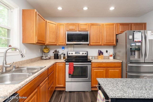 254 Persell Rd, Bedford, KY 40006 - kitchen with appliances with stainless steel finishes, a sink, dark wood-style floors, light countertops, and recessed lighting