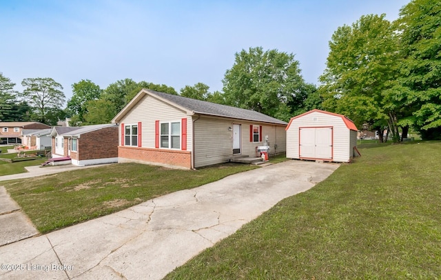 112 Bivins Ct, Radcliff, KY 40160 - view of front facade with brick siding, a front yard, and concrete driveway