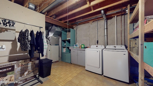 512 Valley College Dr, Louisville, KY 40272 - washroom featuring washer and clothes dryer and cabinet space