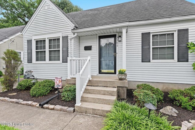 3306 Grandview Ave, Louisville, KY 40207 - view of front of home featuring roof with shingles