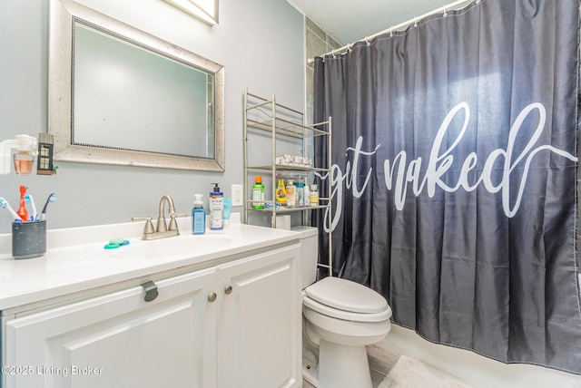 1000 Greenway Dr, Elizabethtown, KY 42701 - full bath featuring vanity, toilet, and a shower with shower curtain
