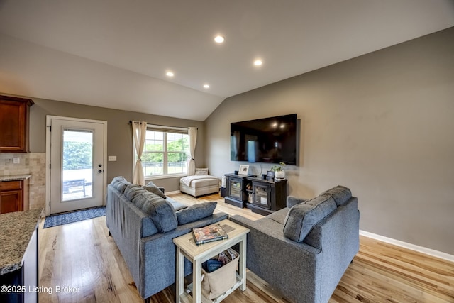 4605 Clarkhurst Cir, Smithfield, KY 40068 - living area featuring light wood-type flooring, lofted ceiling, baseboards, and recessed lighting