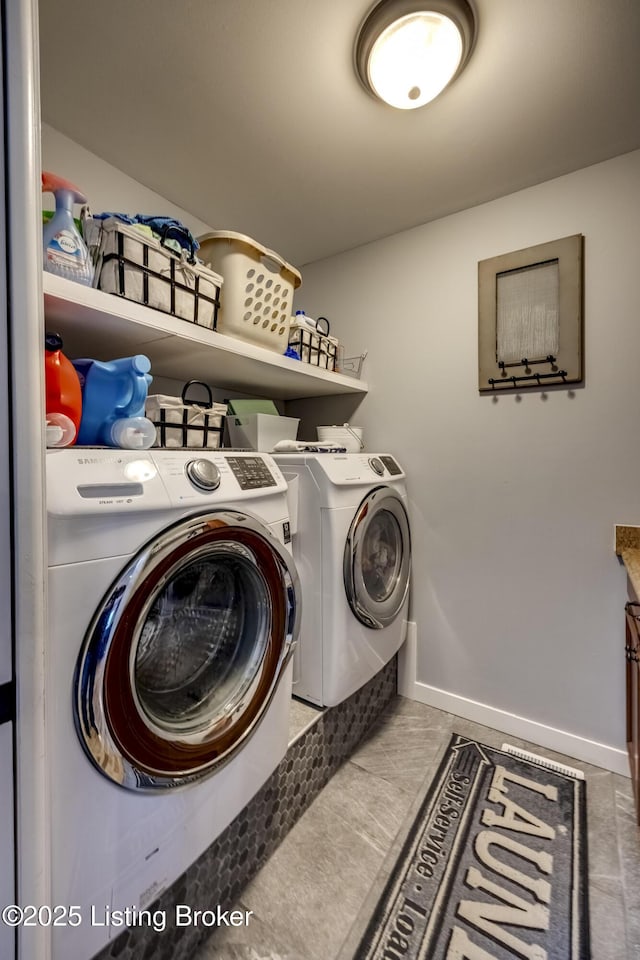 4605 Clarkhurst Cir, Smithfield, KY 40068 - laundry room featuring separate washer and dryer, baseboards, and tile patterned flooring