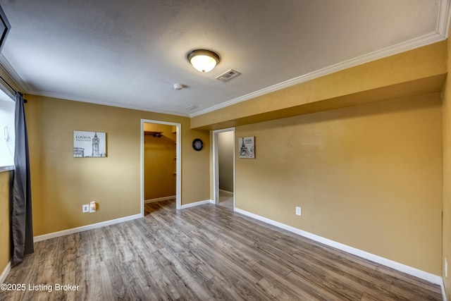 4605 Clarkhurst Cir, Smithfield, KY 40068 - spare room with wood finished floors, crown molding, and baseboards