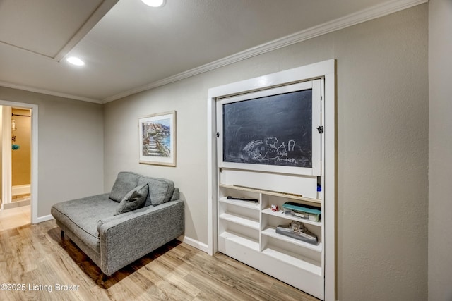4605 Clarkhurst Cir, Smithfield, KY 40068 - sitting room featuring light wood-type flooring, crown molding, baseboards, and recessed lighting