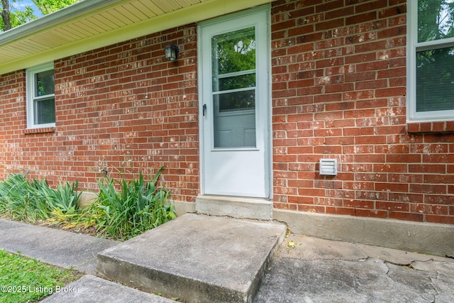 5612 Oakridge Pl, Louisville, KY 40229 - doorway to property with brick siding