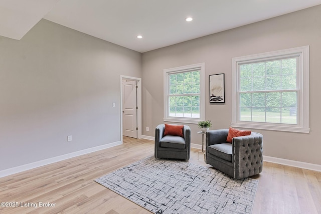 2519 Belknap Beach Rd, Prospect, KY 40059 - living area with light wood-type flooring, baseboards, and recessed lighting