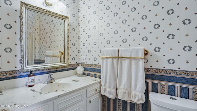 316 E Cross Main St, New Castle, KY 40050 - full bath featuring wallpapered walls, toilet, vanity, and a shower