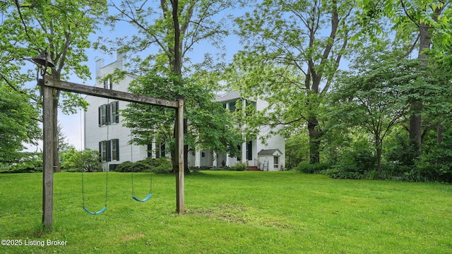 316 E Cross Main St, New Castle, KY 40050 - view of grassy yard