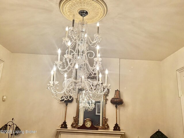 218 Locust St, Jeffersonville, IN 47130 - detailed view of a chandelier