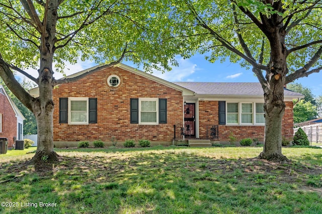 4011 White Plains Ct, Louisville, KY 40218 - single story home with brick siding and a front lawn