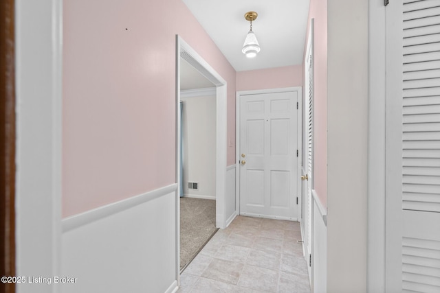 4011 White Plains Ct, Louisville, KY 40218 - hallway with baseboards