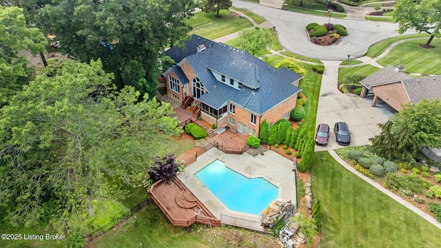 527 Woodlake Dr, Louisville, KY 40245 - view from above of property with a pool