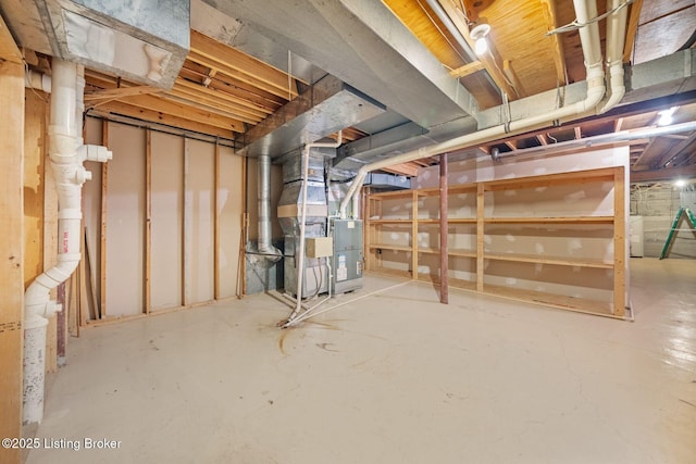 527 Woodlake Dr, Louisville, KY 40245 - unfinished basement with heating unit