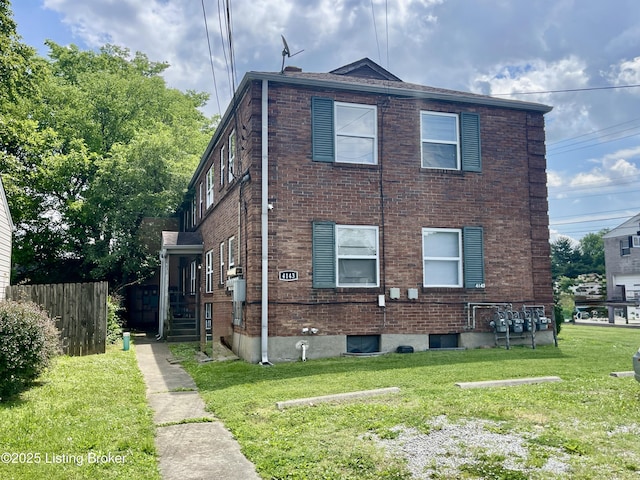 4143 Hillview Ave, Louisville, KY 40216 - view of side of property featuring brick siding