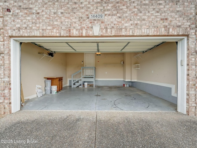 14409 Estate Ridge Blvd, Louisville, KY 40291 - garage with driveway
