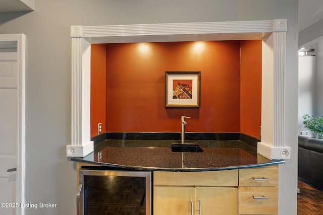 1140 Rostrevor Cir, Louisville, KY 40205 - bar area featuring beverage cooler and a sink