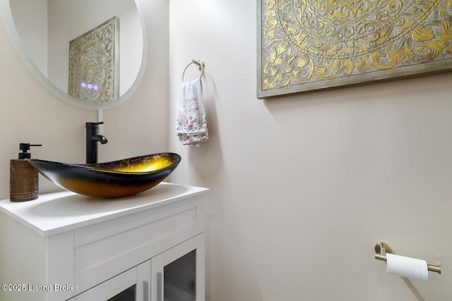 4705 Holly Forest Ct, Louisville, KY 40245 - bathroom with vanity
