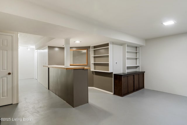 1932 Manor House Dr, Louisville, KY 40220 - view of spacious closet