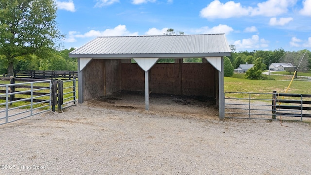 684 Cheslon Rd, Munfordville, KY 42765 - view of stable