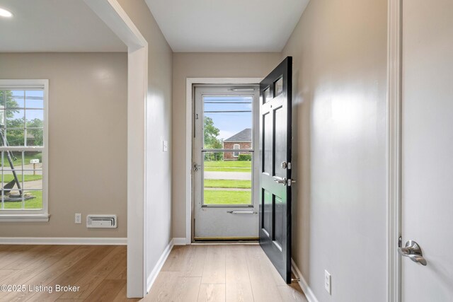 9707 Gateway Dr, Louisville, KY 40299 - entryway featuring light wood finished floors and baseboards