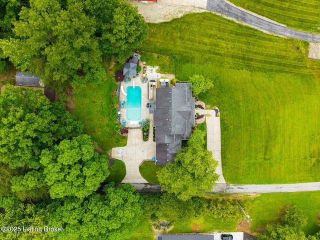 4011 Serendipity Ln, Louisville, KY 40272 - aerial view of a pool area