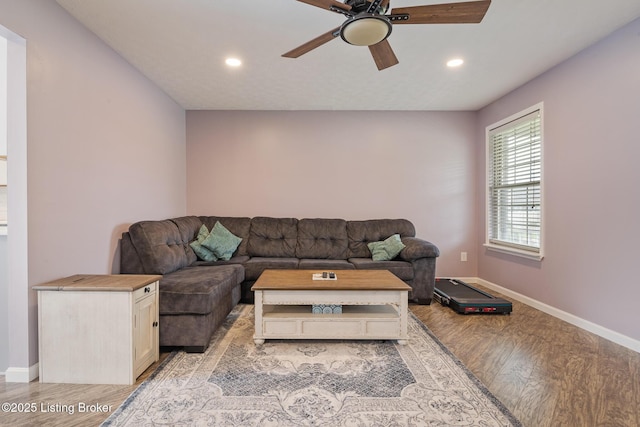 5704 Bartview Ct, Louisville, KY 40229 - living area with light wood-style flooring, ceiling fan, recessed lighting, and baseboards