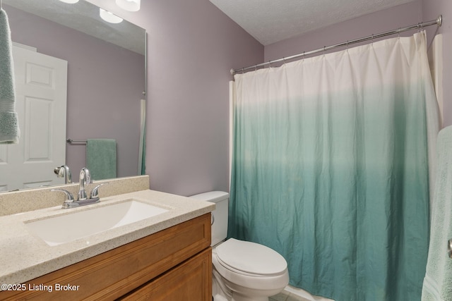 5704 Bartview Ct, Louisville, KY 40229 - bathroom featuring toilet, vanity, a textured ceiling, and a shower with curtain