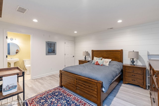 3908 Keal Run Way, Louisville, KY 40241 - bedroom with light wood-style floors, recessed lighting, connected bathroom, and baseboards
