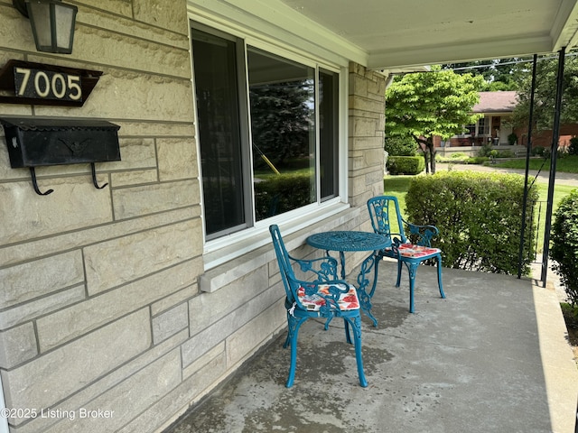 7005 Shareith Dr, Louisville, KY 40228 - view of porch