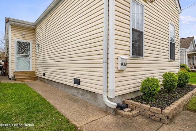 920 Lydia St, Louisville, KY 40217 - view of home's exterior featuring entry steps