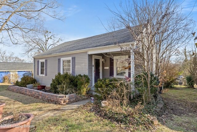 715 Woodland Ave, Frankfort, KY 40601 - view of front of house with a shingled roof