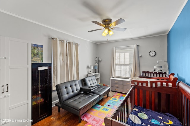 715 Woodland Ave, Frankfort, KY 40601 - bedroom featuring wood finished floors, crown molding, and a ceiling fan