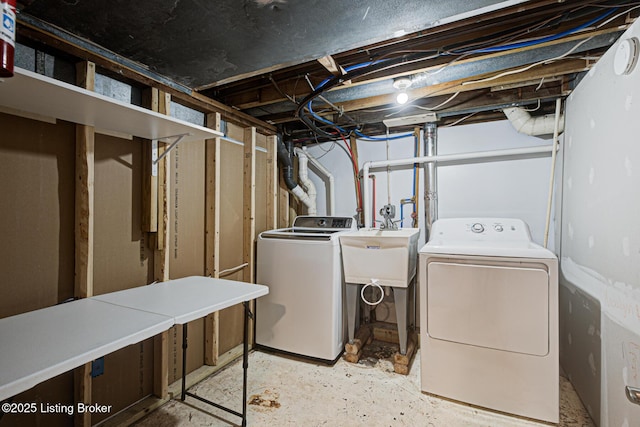 1507 Glenrock Rd, Louisville, KY 40216 - washroom featuring washer and clothes dryer