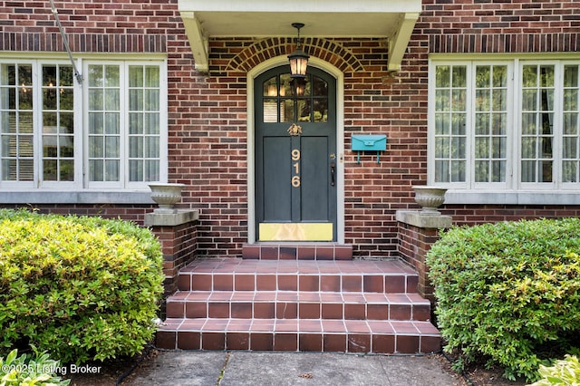 916 Audubon Pkwy, Audubon Park, KY 40213 - property entrance featuring brick siding
