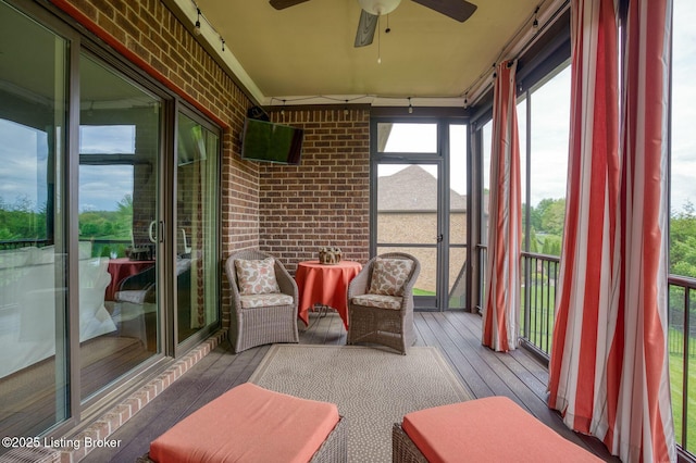 5201 Spring Mist Ct, Prospect, KY 40059 - sunroom featuring a ceiling fan